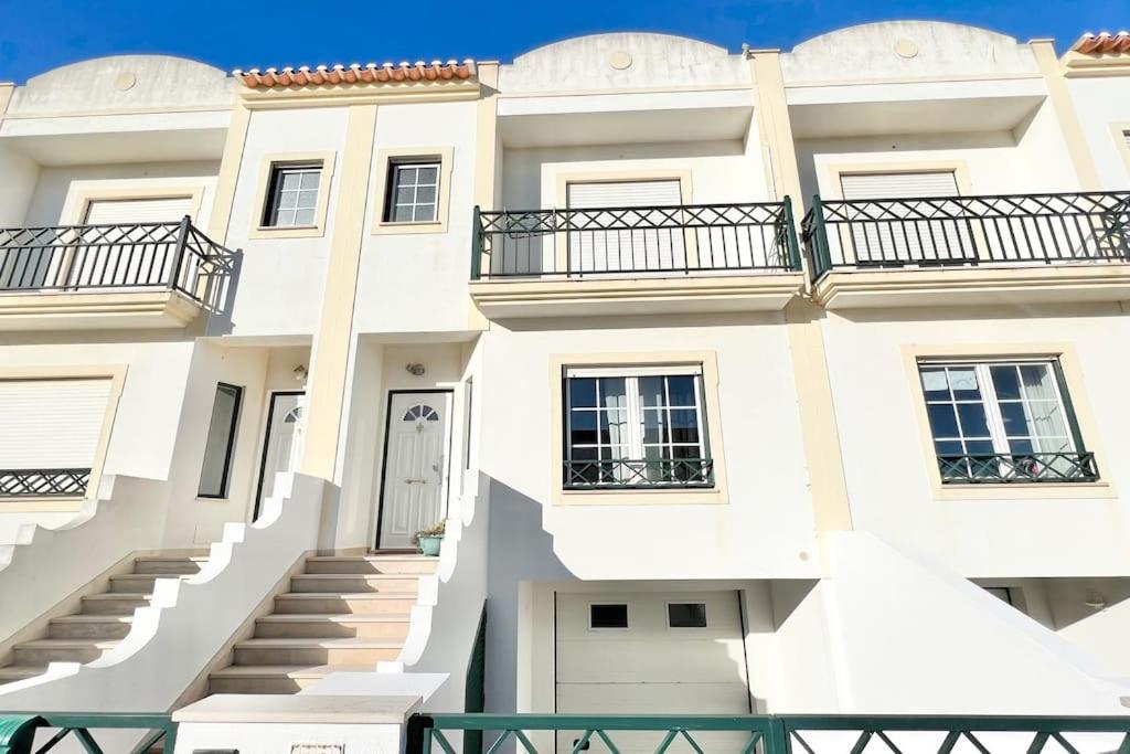 New! - The Surfer Pilot - Baleal 8Pax Villa Ferrel  Eksteriør billede